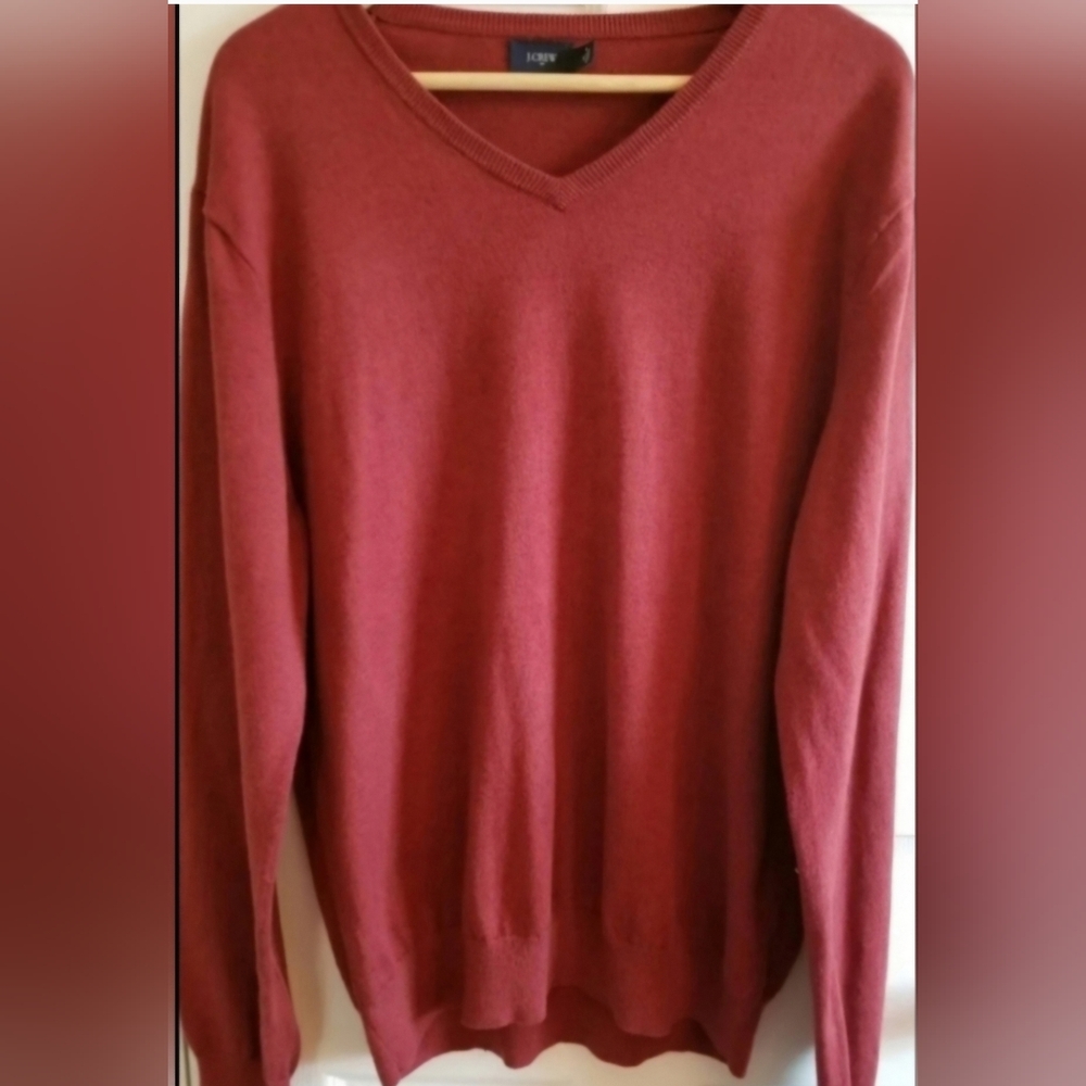Men's J Crew V Neck Sweater XL.